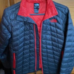 North face youth jacket 10-12